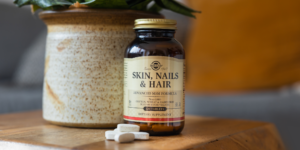 Kosttilskud, der fremmer hårets og neglenes naturlige skønhed