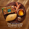 Himalaya Ayurveda Sandal Glow Soap (125 g) - imagine 3